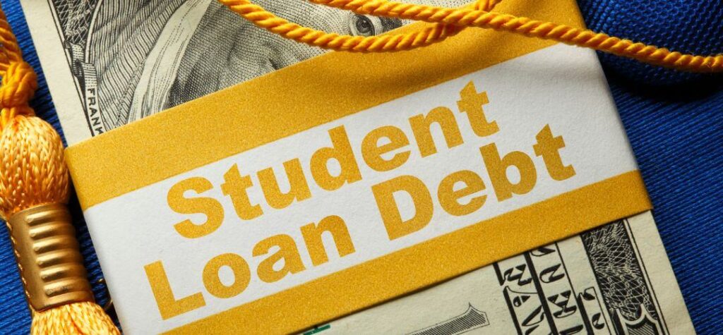 Gets A Bonus Refinancing Your Student Loan